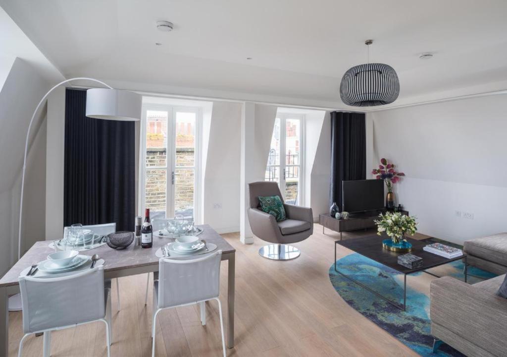 Wells Court By Aeria Apartments London Exterior photo