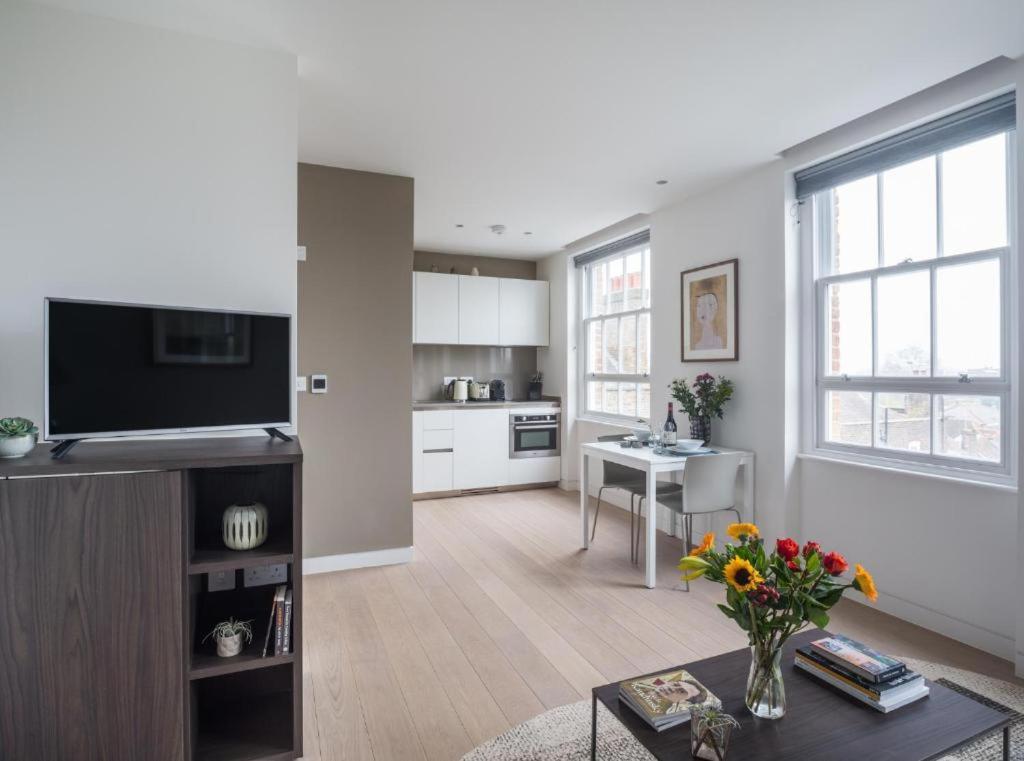 Wells Court By Aeria Apartments London Exterior photo